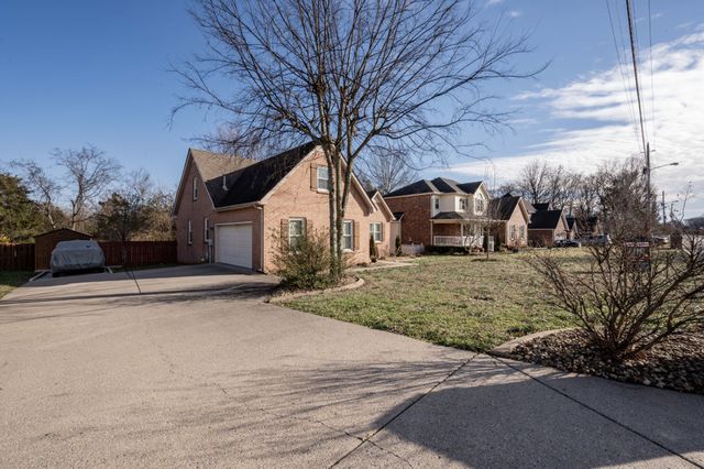 3220 Madison Ave, Murfreesboro, TN 37130