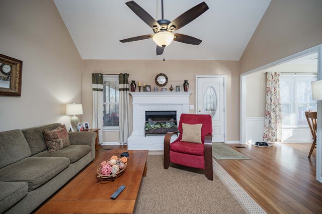 3220 Madison Ave, Murfreesboro, TN 37130