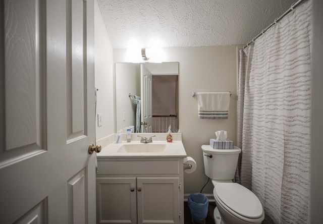 3220 Madison Ave, Murfreesboro, TN 37130