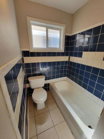 3909 Harrison Avenue 6, El Paso, TX 79930