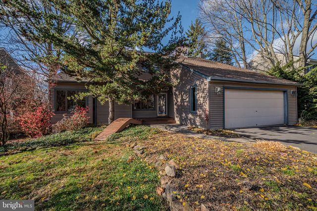 28 HARRIS CIR, Newark, DE 19711