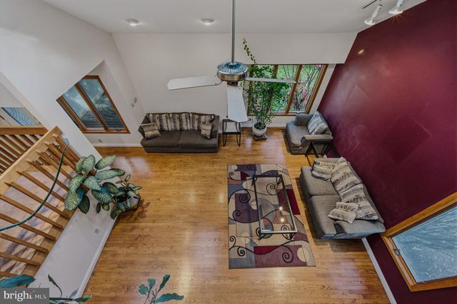 28 HARRIS CIR, Newark, DE 19711