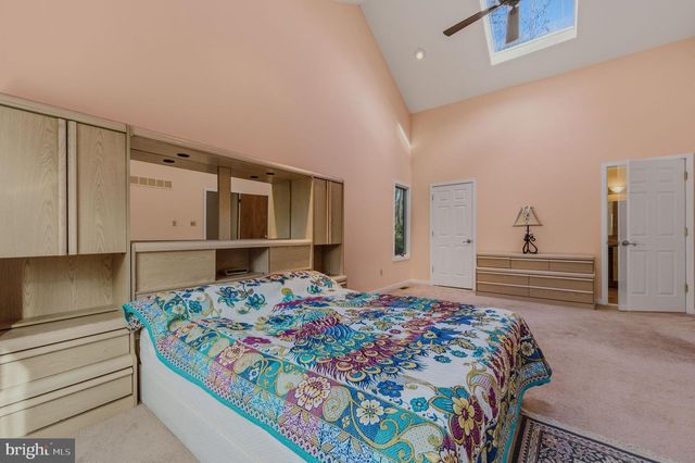 28 HARRIS CIR, Newark, DE 19711