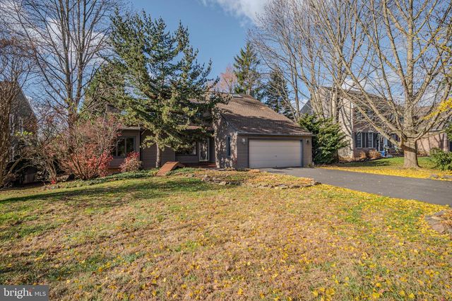 28 HARRIS CIR, Newark, DE 19711