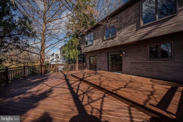 28 HARRIS CIR, Newark, DE 19711