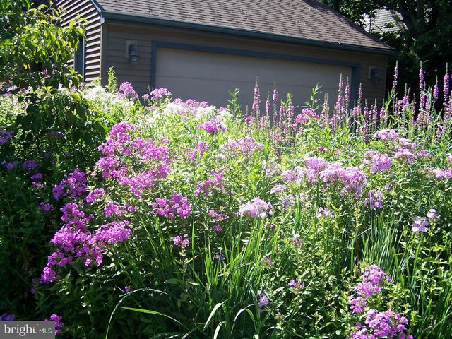 28 HARRIS CIR, Newark, DE 19711