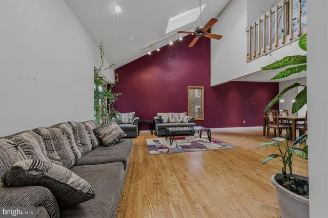 28 HARRIS CIR, Newark, DE 19711