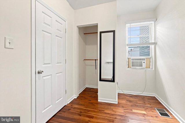 1526 S LAMBERT ST, Philadelphia, PA 19146