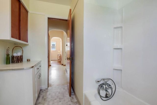 303 S Wisconsin Avenue, Rice Lake, WI 54868