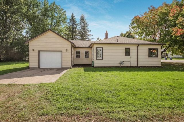 303 S Wisconsin Avenue, Rice Lake, WI 54868