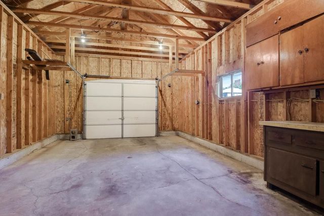 303 S Wisconsin Avenue, Rice Lake, WI 54868