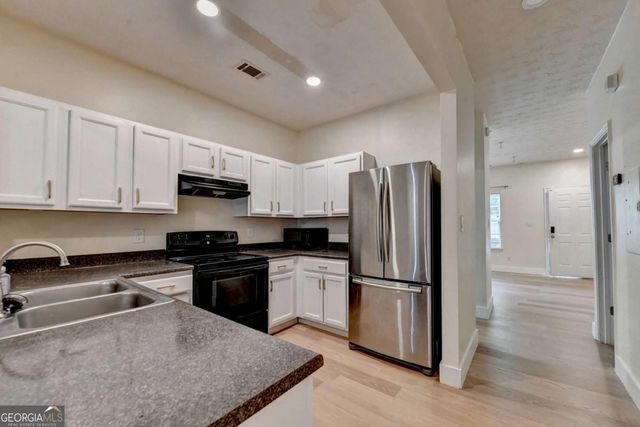 486 Berckman Drive NW, Lilburn, GA 30047