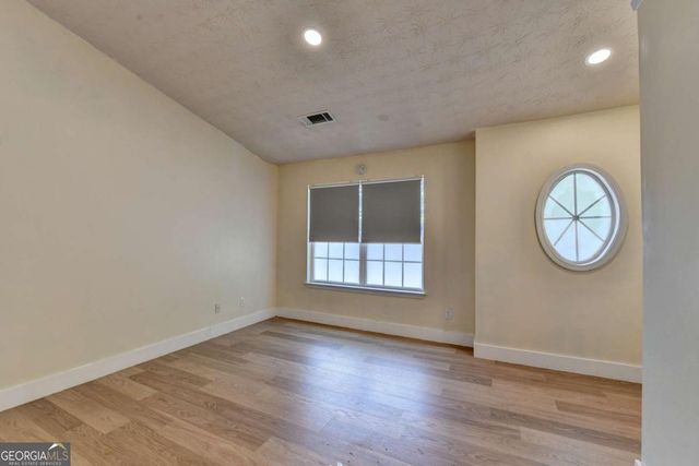 486 Berckman Drive NW, Lilburn, GA 30047