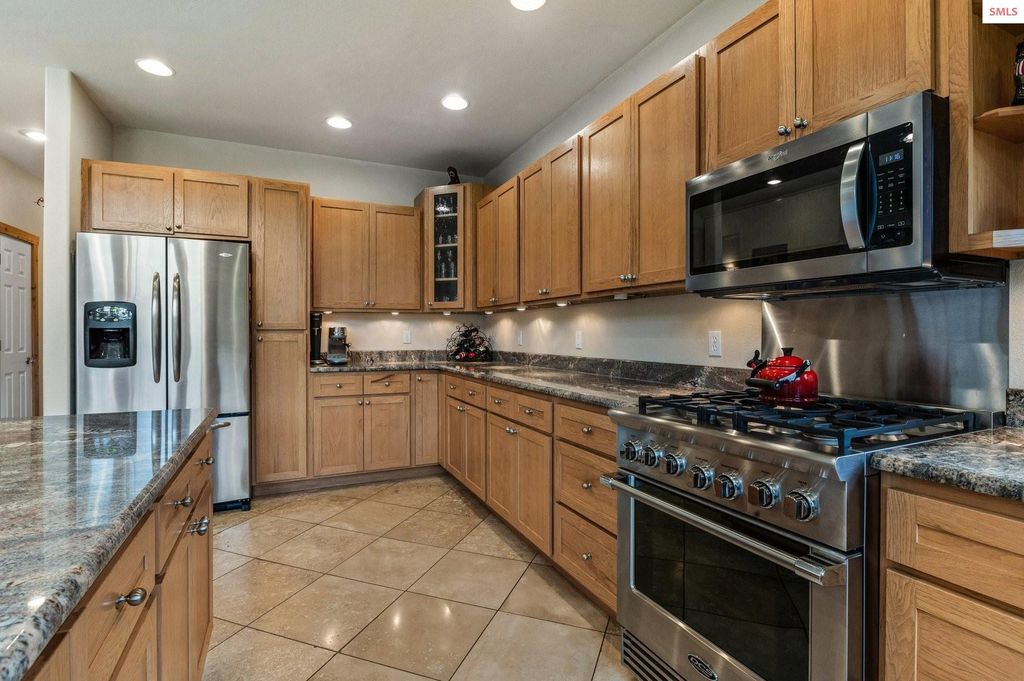 88 Fenway Drive, Sagle, ID 83860 photo 10