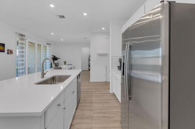 20704 John Gill DR, Manor, TX 78653