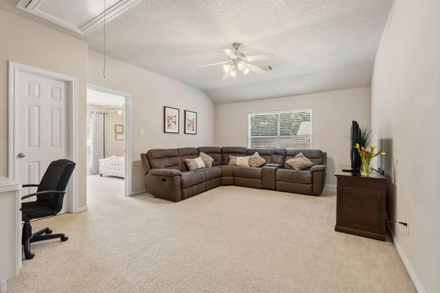 74 S Archwyck Circle, The Woodlands, TX 77382