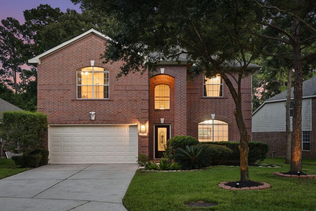 74 S Archwyck Circle, The Woodlands, TX 77382