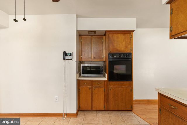 101 NELSON RD, Strasburg, VA 22657