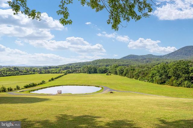 101 NELSON RD, Strasburg, VA 22657