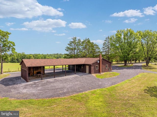 101 NELSON RD, Strasburg, VA 22657