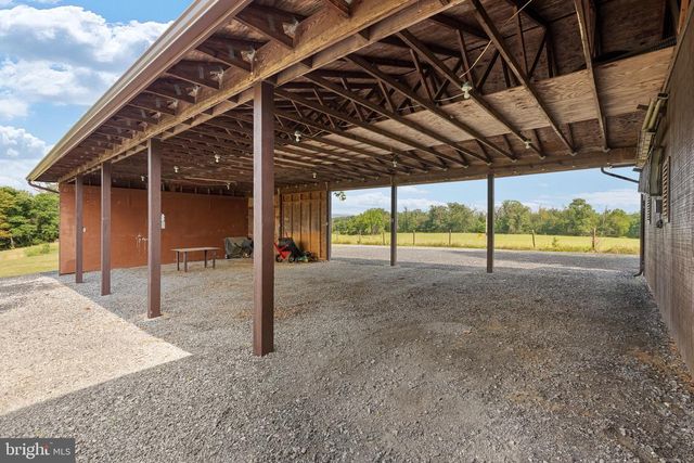101 NELSON RD, Strasburg, VA 22657