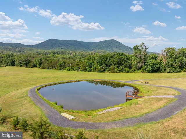 101 NELSON RD, Strasburg, VA 22657