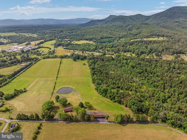 101 NELSON RD, Strasburg, VA 22657