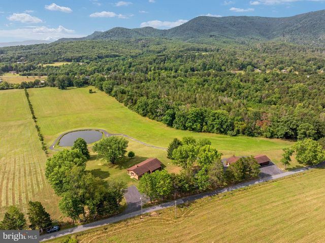 101 NELSON RD, Strasburg, VA 22657