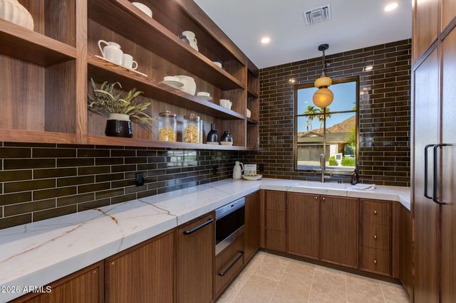 4549 E Calle Ventura --, Phoenix, AZ 85018
