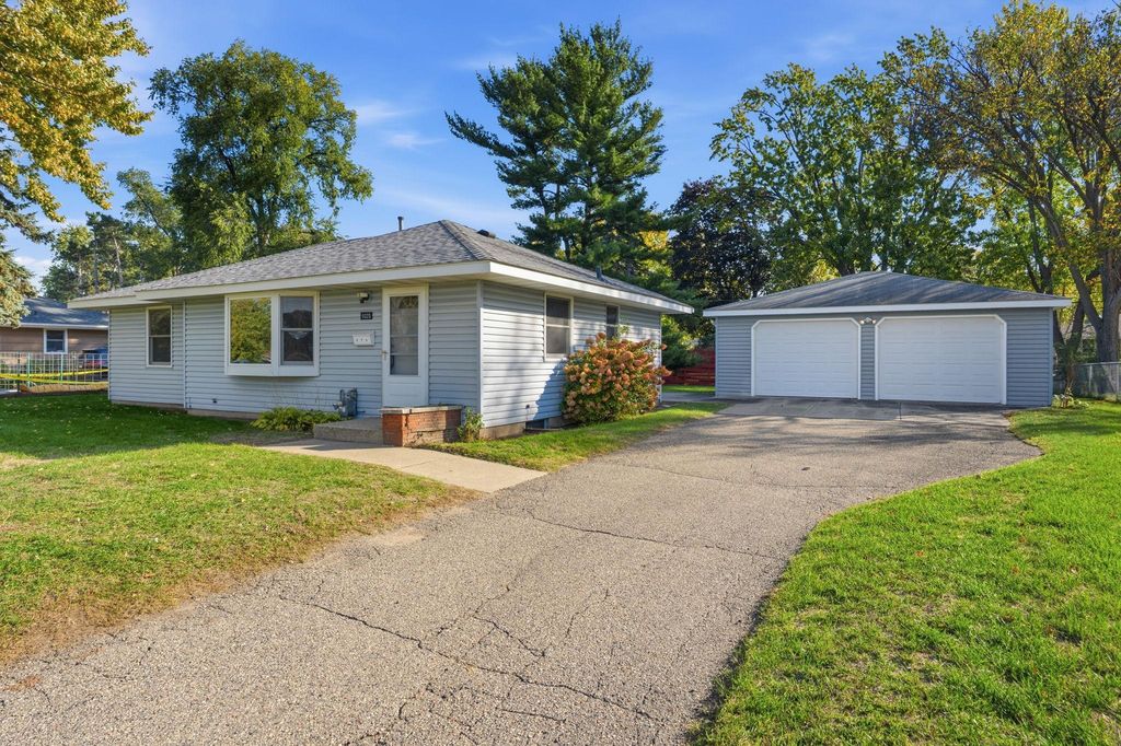 9025 10th Avenue S, Bloomington, MN 55420 — photo 2