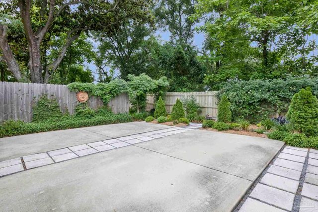 1132 N I St, Pensacola, FL 32501