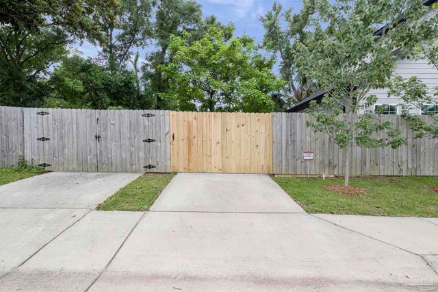 1132 N I St, Pensacola, FL 32501