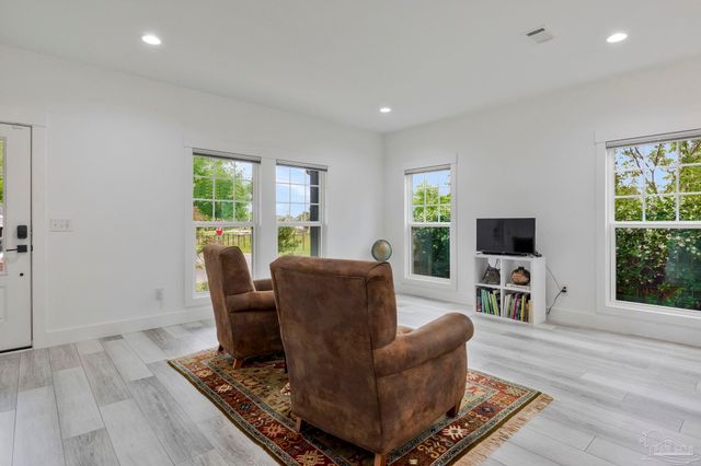1132 N I St, Pensacola, FL 32501