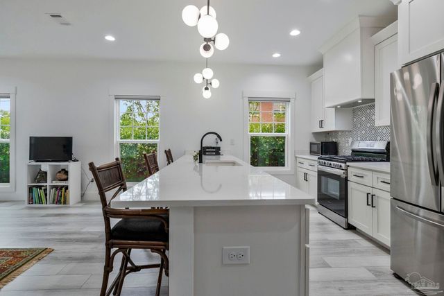 1132 N I St, Pensacola, FL 32501