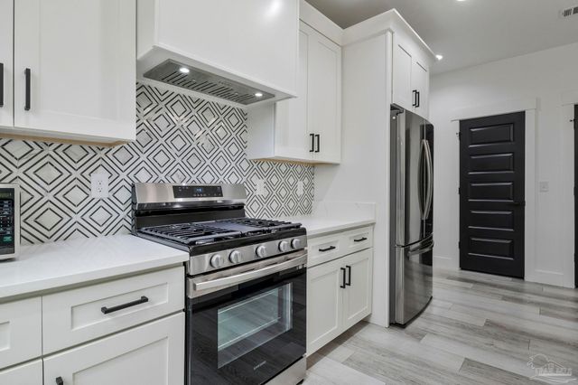 1132 N I St, Pensacola, FL 32501