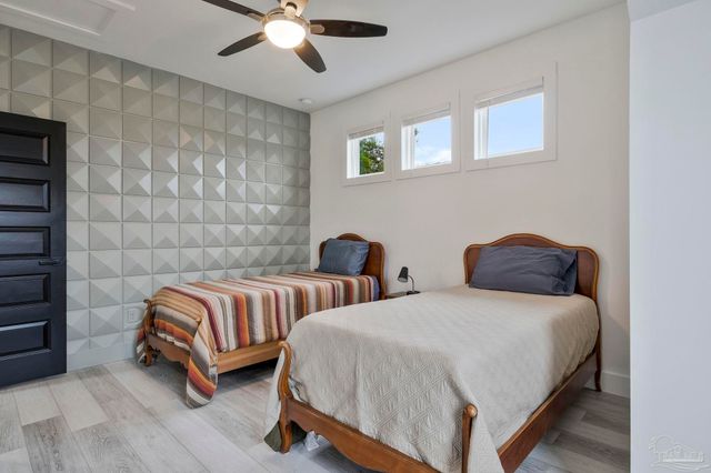 1132 N I St, Pensacola, FL 32501