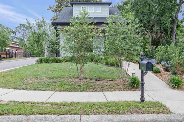 1132 N I St, Pensacola, FL 32501