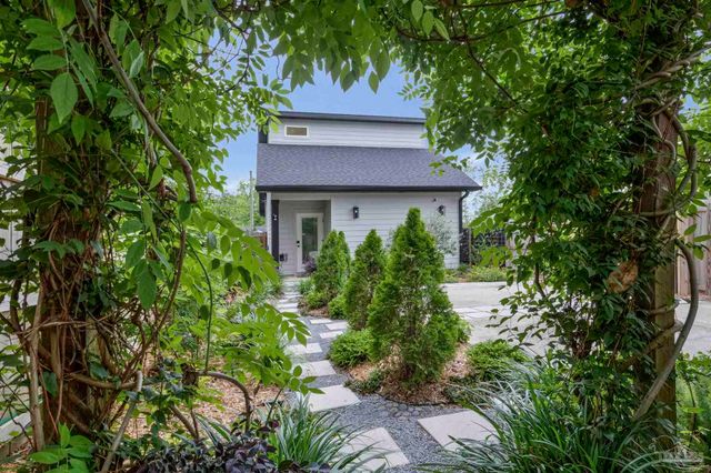 1132 N I St, Pensacola, FL 32501