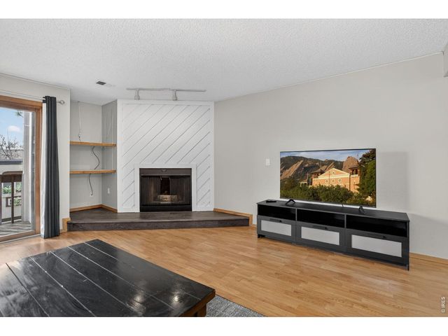 2992 Shadow Creek Dr 212, Boulder, CO 80303