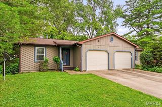 13 Cougar Drive A & B, Glen Carbon, IL 62034