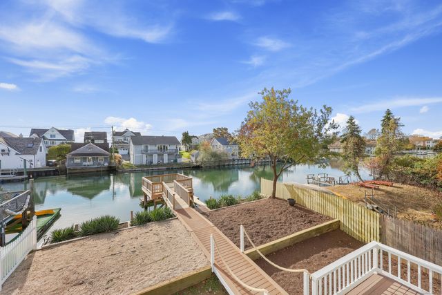 87 Old Dam Road, Fairfield, CT 06824