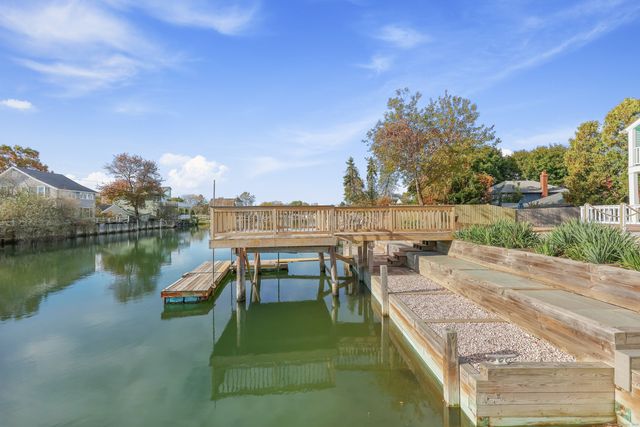 87 Old Dam Road, Fairfield, CT 06824