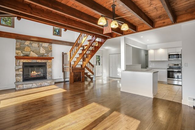 87 Old Dam Road, Fairfield, CT 06824