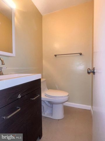 1400 IRON FORGE RD, District Heights, MD 20747