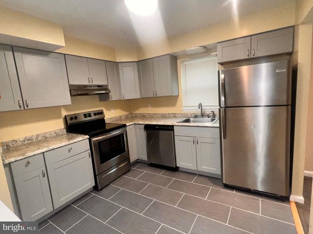 1400 IRON FORGE RD, District Heights, MD 20747