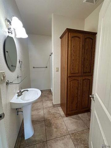 13430 S Brentwood Way, Yuma, AZ 85367