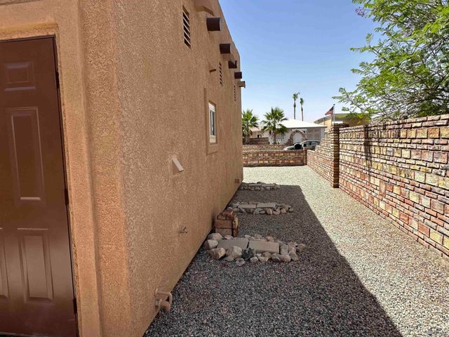 13430 S Brentwood Way, Yuma, AZ 85367