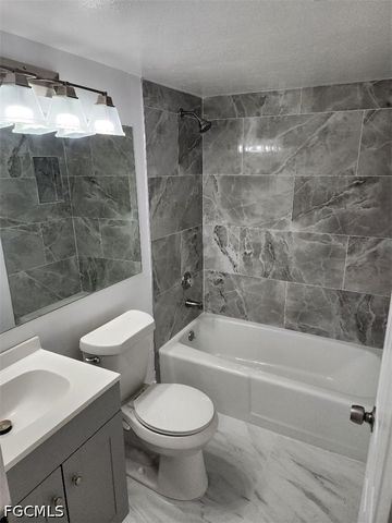 1932 SE 43rd ST 128, Cape Coral, FL 33904