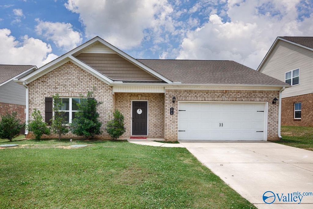 274 Maggie Mance Lane, Harvest, AL 35749