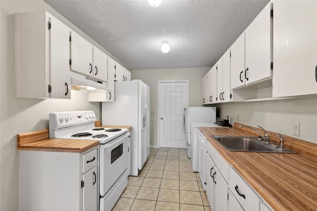 30034 TAVARES RIDGE BOULEVARD 1, Tavares, FL 32778